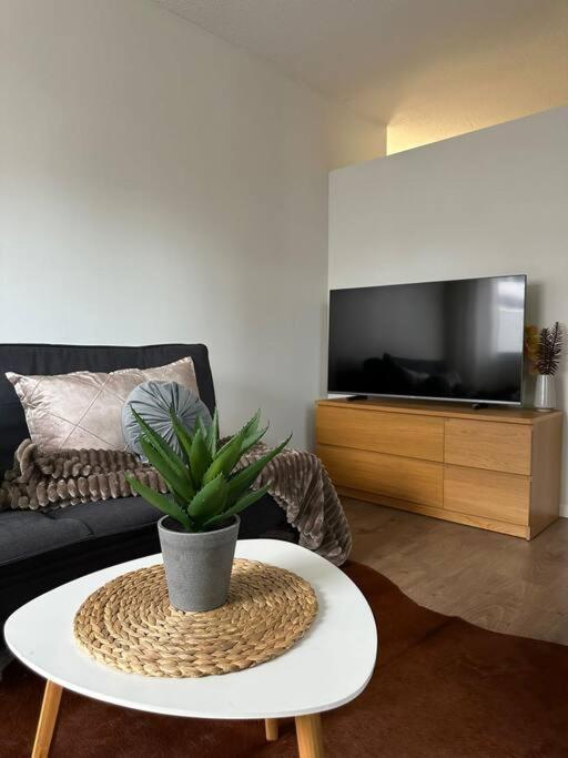 Central City Suite - King Size Bed - Wi-Fi - Sauna Рованиеми Екстериор снимка
