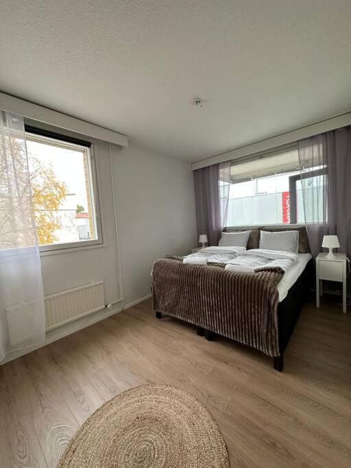 Central City Suite - King Size Bed - Wi-Fi - Sauna Рованиеми Екстериор снимка